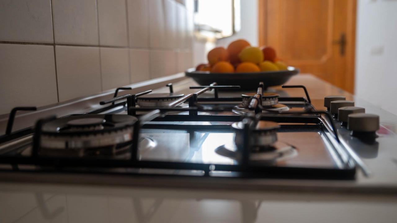 Appartamenti Melograno E Fico Loculi Bagian luar foto